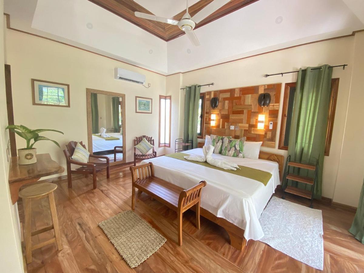 Calou Guest House La Digue Exterior foto