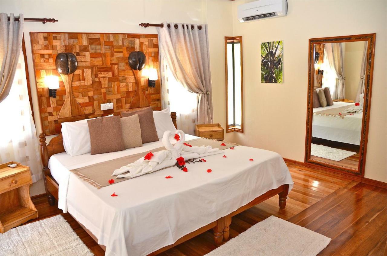 Calou Guest House La Digue Exterior foto